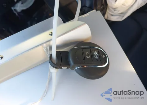 2023 Mini Hardtop Cooper S z USA, uszkodzony, nr VIN WMW53DH0XP2T76063